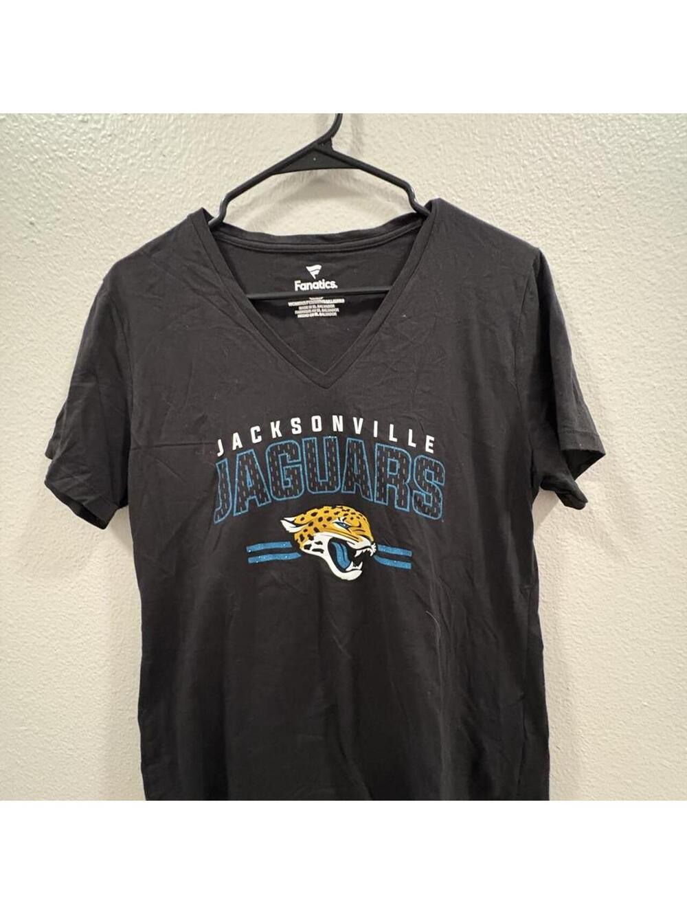 Fanatics Women's Black and Grey Tshirt